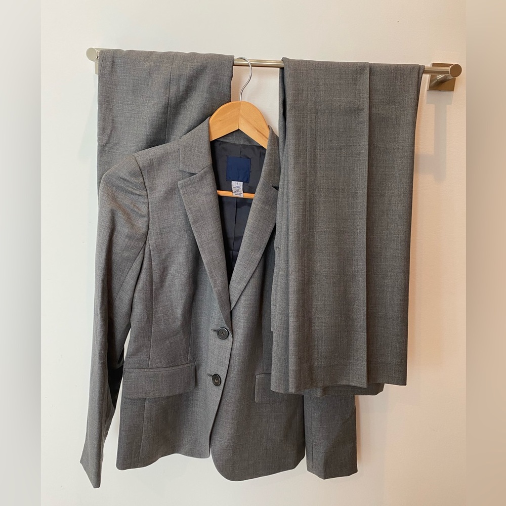 JCrew Super-120s all-season women’s suit, 3 mix-and-match pieces!